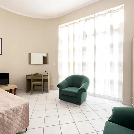Apartament Premier *